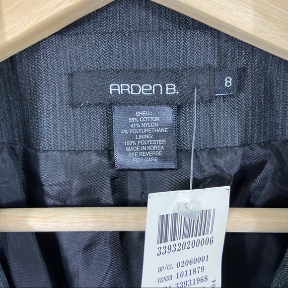 New Arden B blazer with pinstripes size 8 - Picture 2 of 6